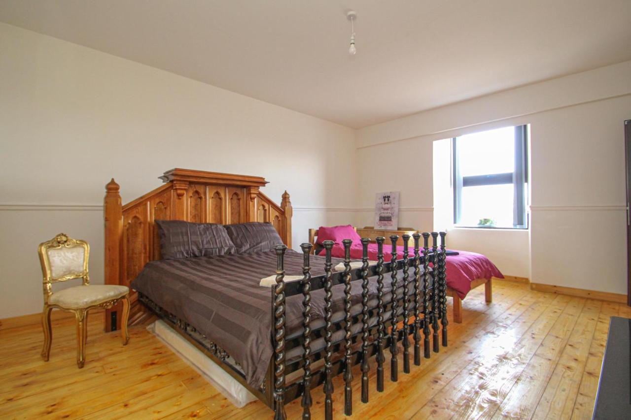 Lavish 2 Bed Sleeps 5 Near Lanark Appartement Carstairs Buitenkant foto