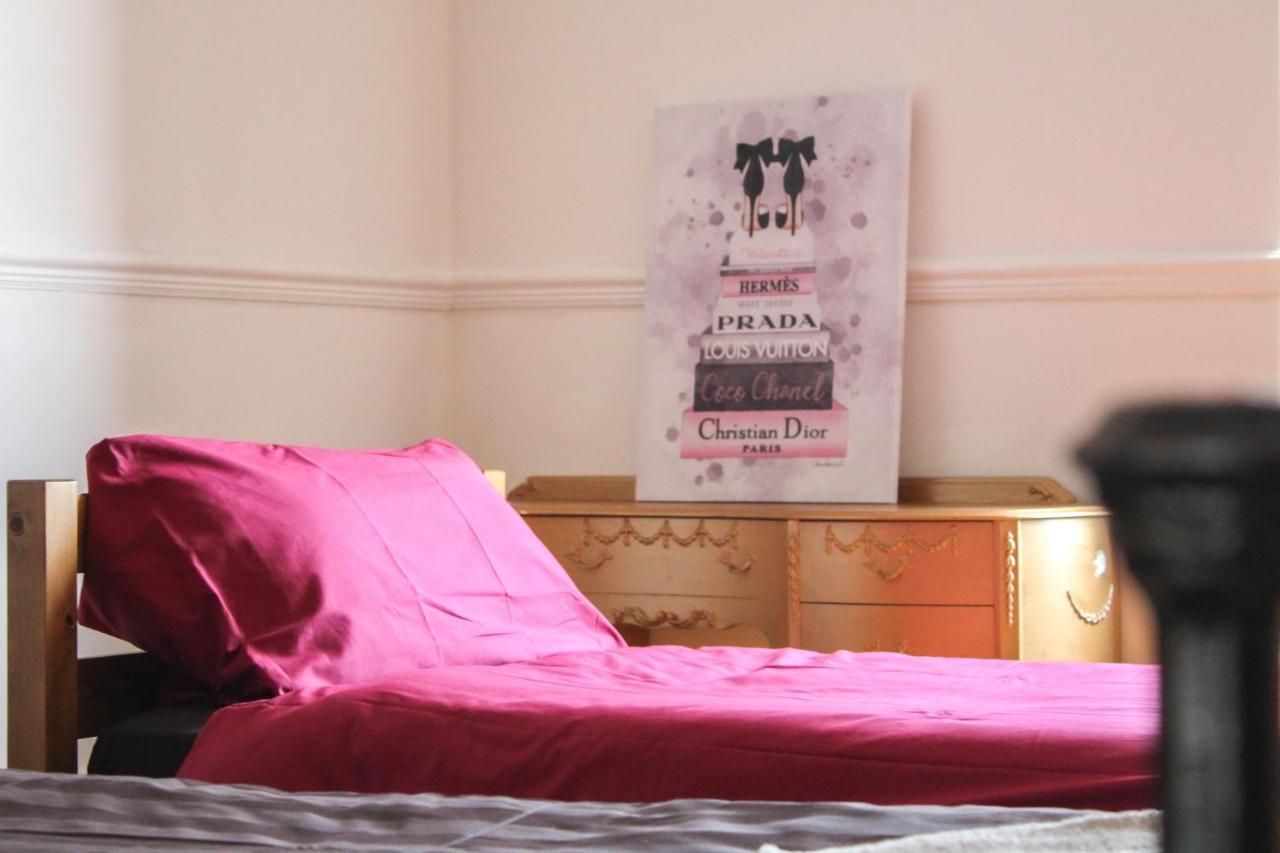 Lavish 2 Bed Sleeps 5 Near Lanark Appartement Carstairs Buitenkant foto