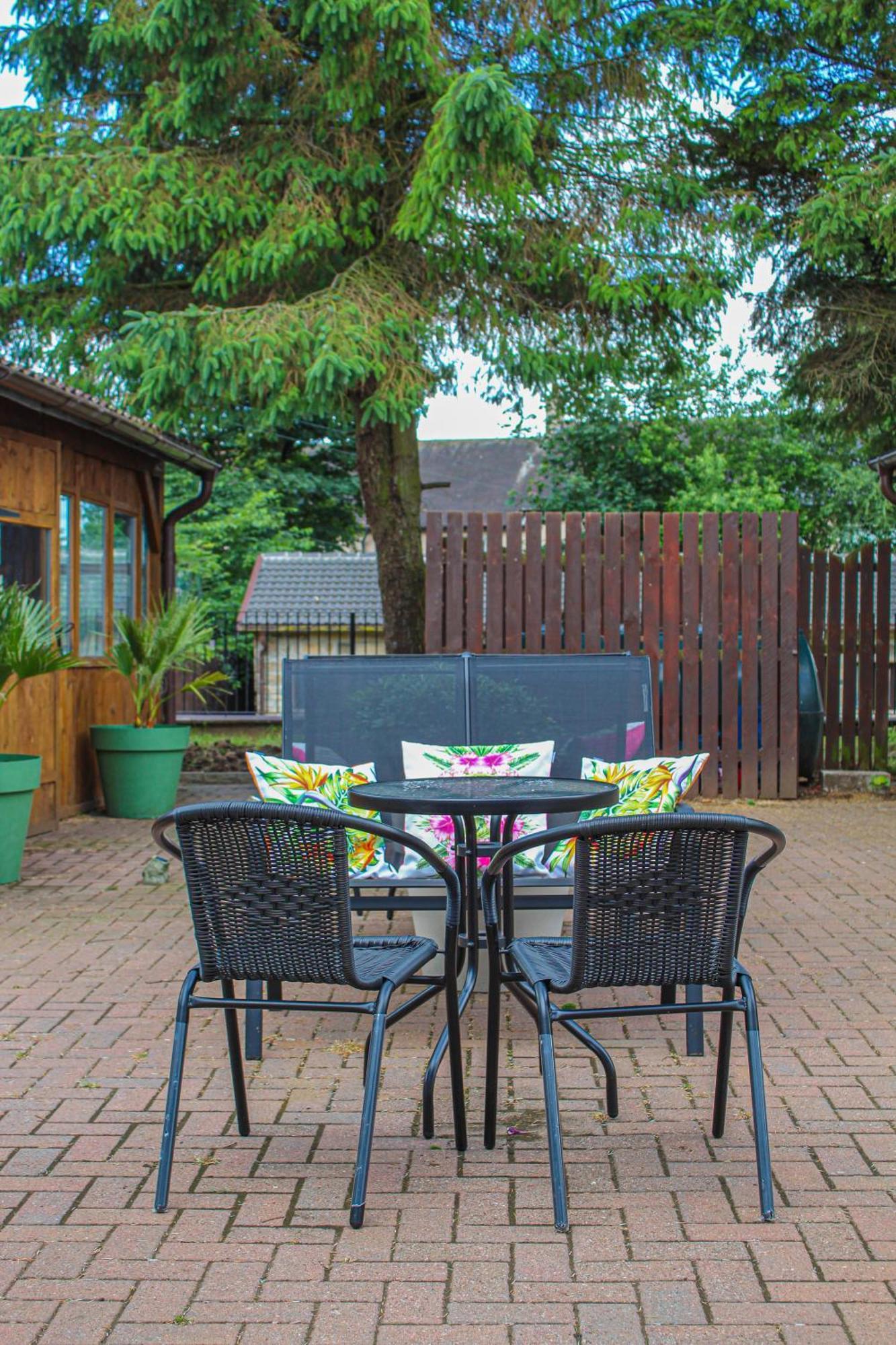 Lavish 2 Bed Sleeps 5 Near Lanark Appartement Carstairs Buitenkant foto